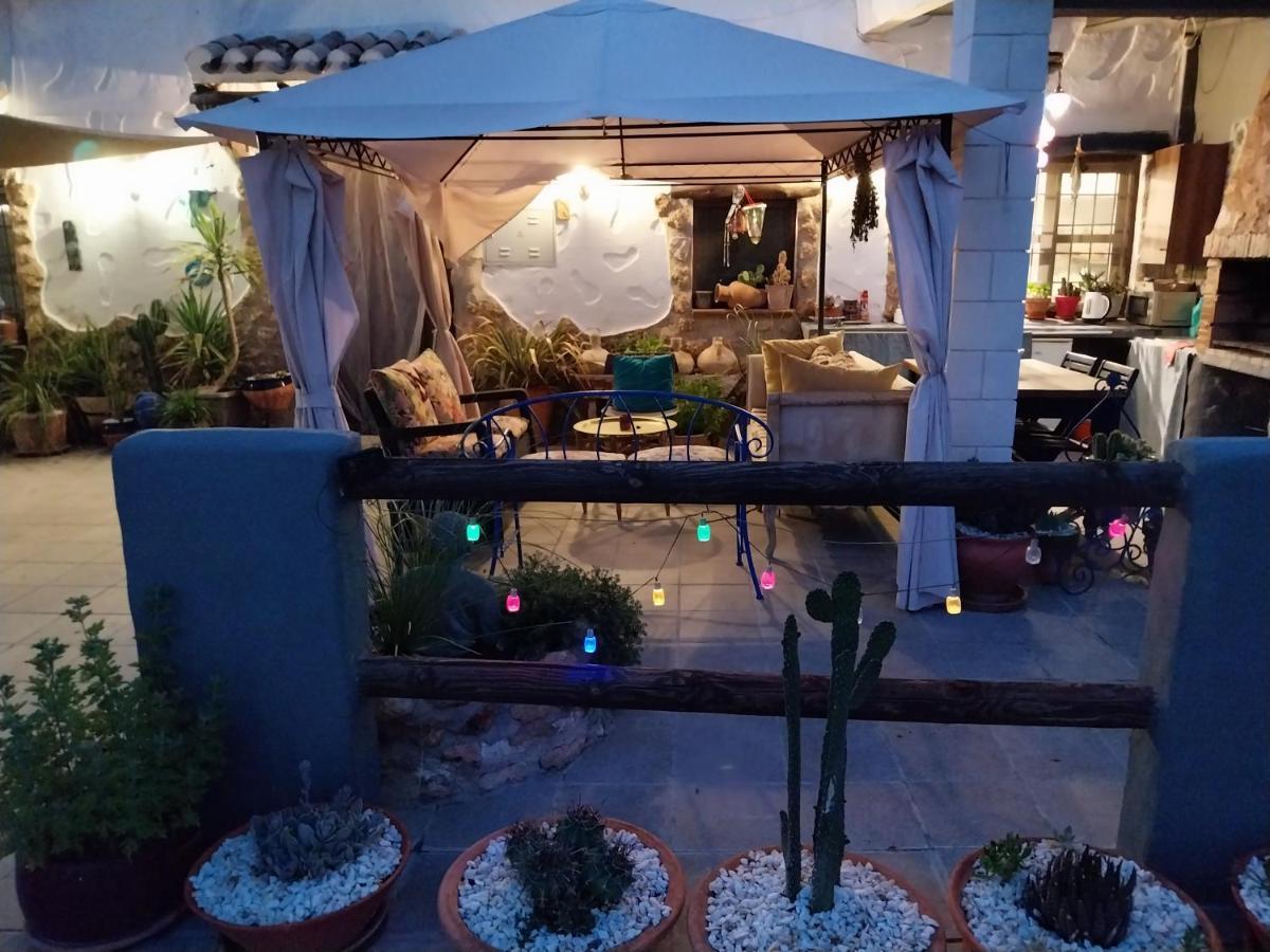 The Cave Of Dreams Bed & Breakfast Baza Exterior photo